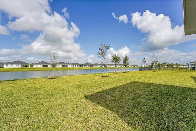 Building Photo - 6394 Windwood Wy