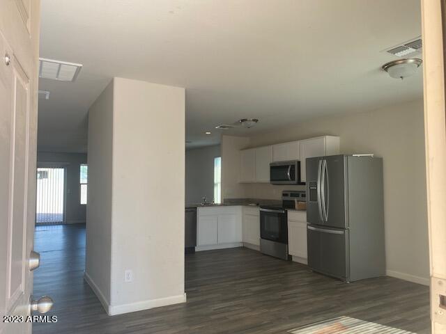 Building Photo - 840 S Parker Pl