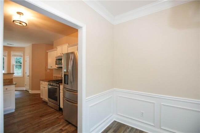 Building Photo - 1005 Landover Crossing