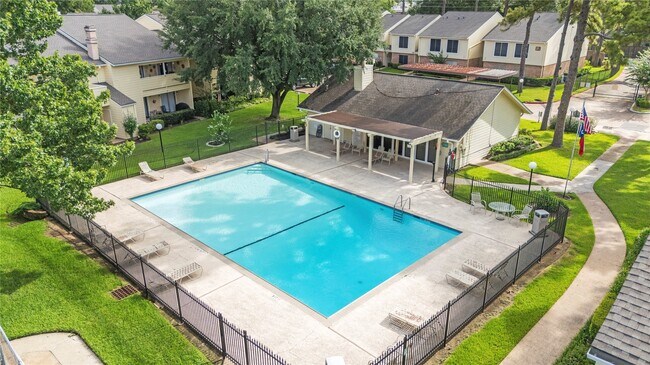 Building Photo - 14515 Wunderlich Dr