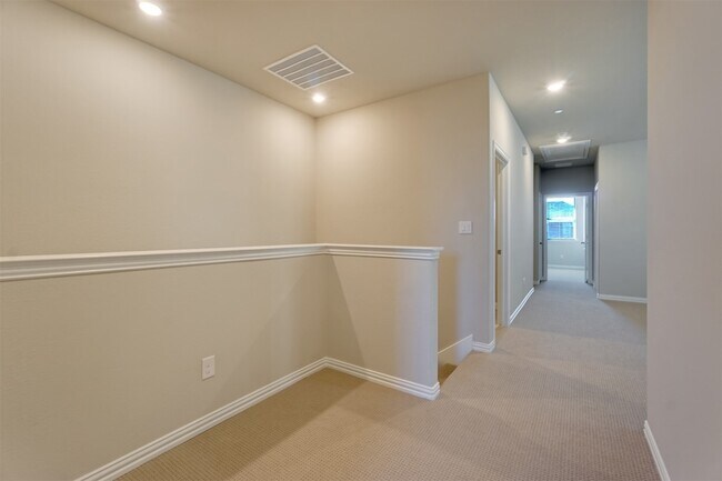 Building Photo - 7616 Redondo Dr