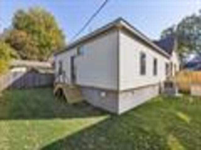 Building Photo - 2060 Carr Ave