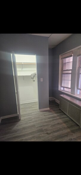 Building Photo - 5309 W Jackson Blvd