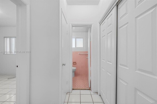 Building Photo - 1850 Meridian Ave