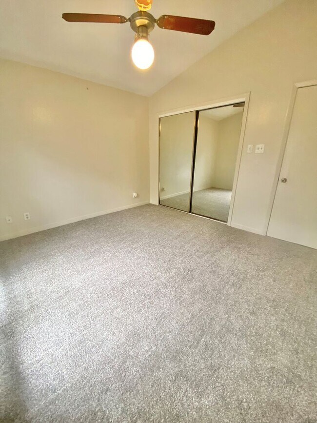 Building Photo - MOVE IN NOW  - SOMERSET - WEST CAMPUS - SP...