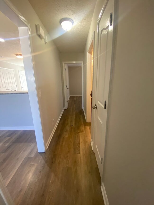 Building Photo - Charming 3 Bed 2 Bath Home In Murfreesboro