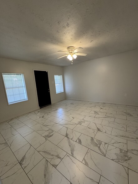 Building Photo - 2257 3rd St