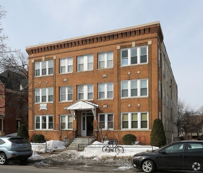 Primary Photo - 2118 Dupont Ave S