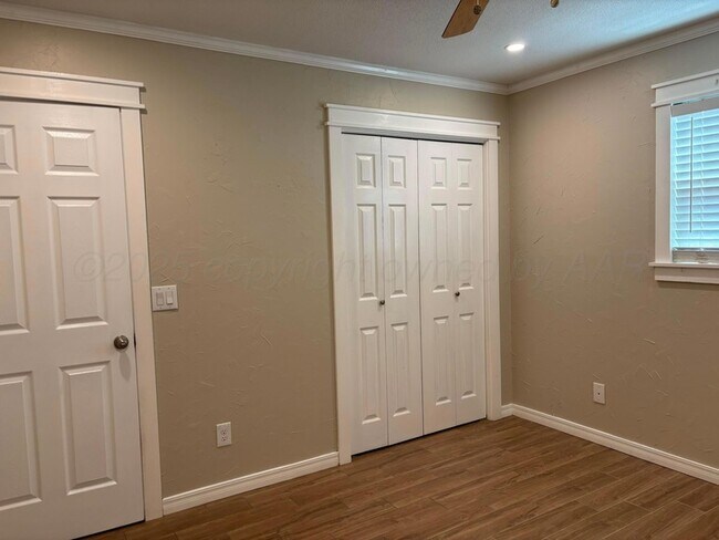 Building Photo - 5102 Benton Dr