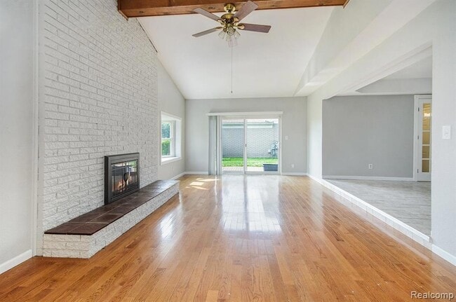 Building Photo - 37718 Douglas Ct