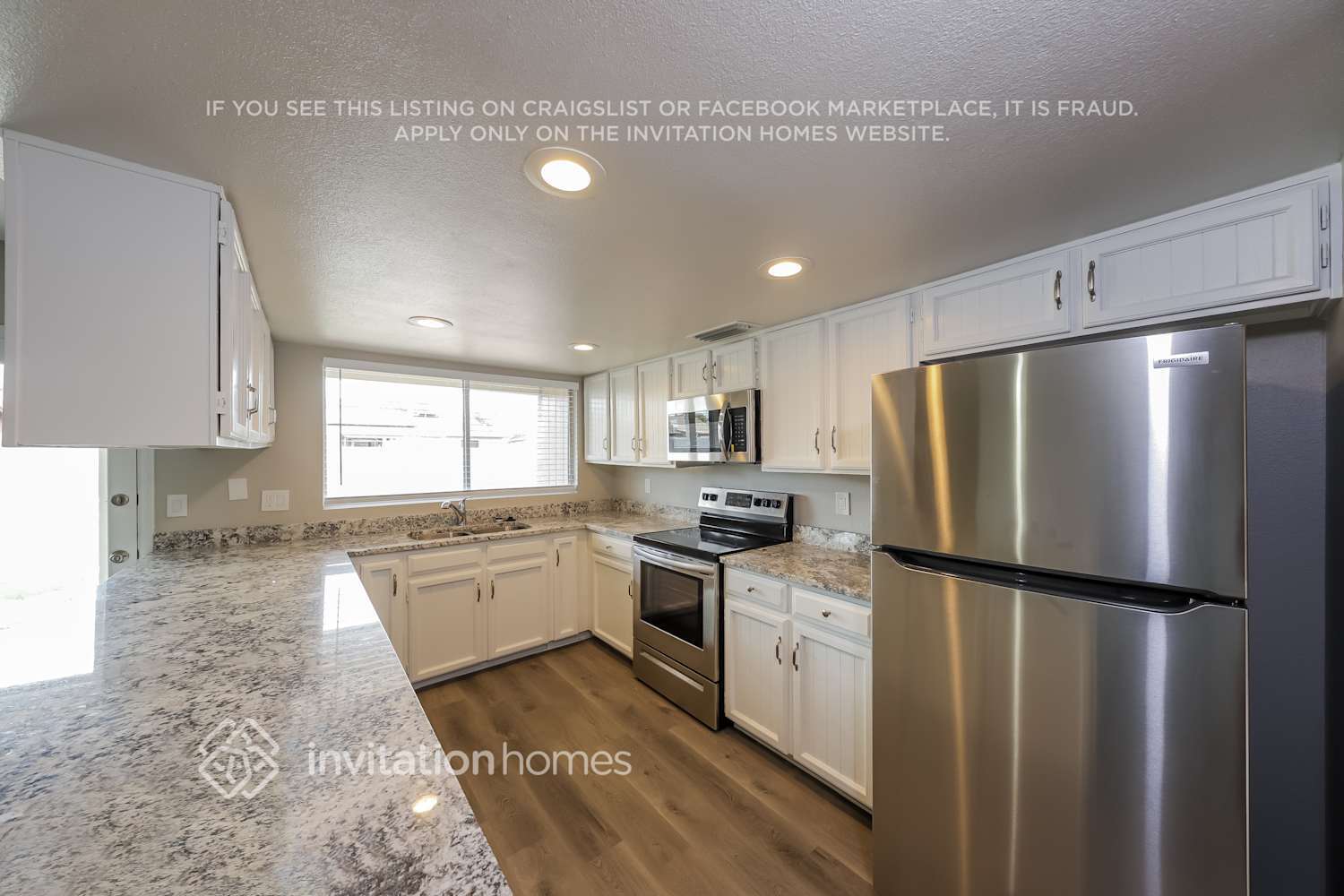 Building Photo - 3754 W Wood Dr