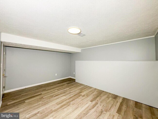 Building Photo - 9206 Lorelei Ct