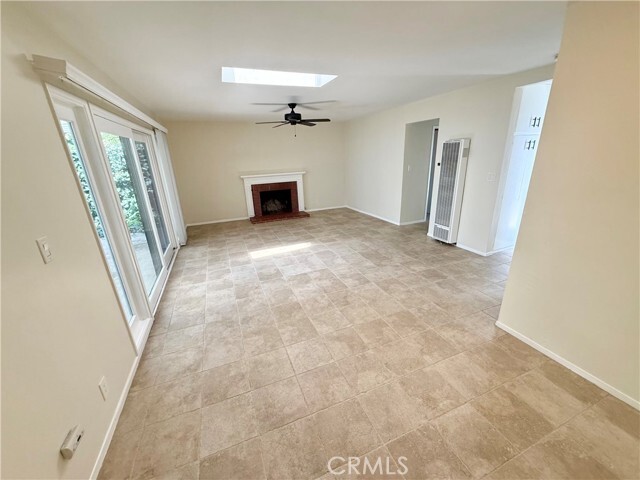 Building Photo - 208 Avenida Monterey