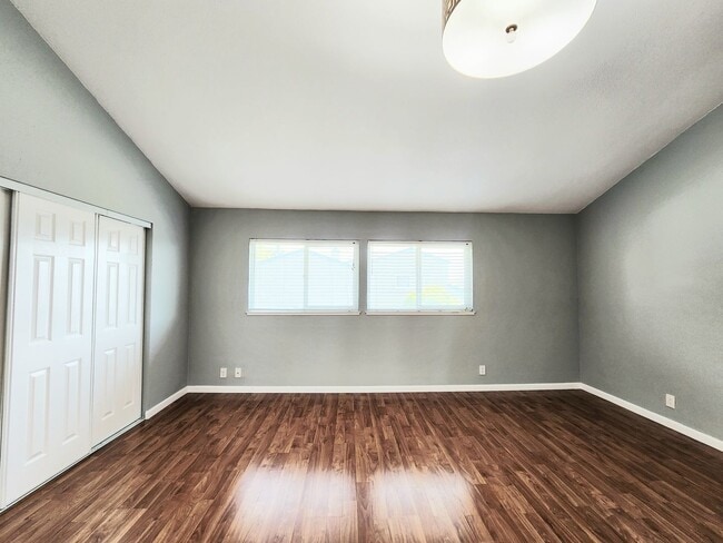 Building Photo - Spacious 4 bedroom in Foster City