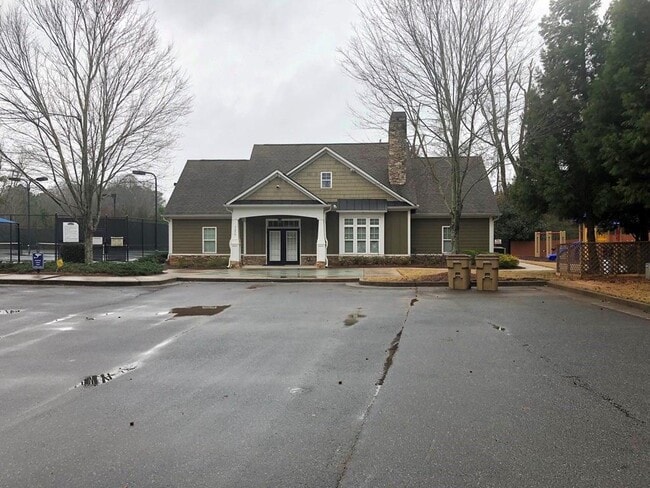 Building Photo - 3730 Clay Ct