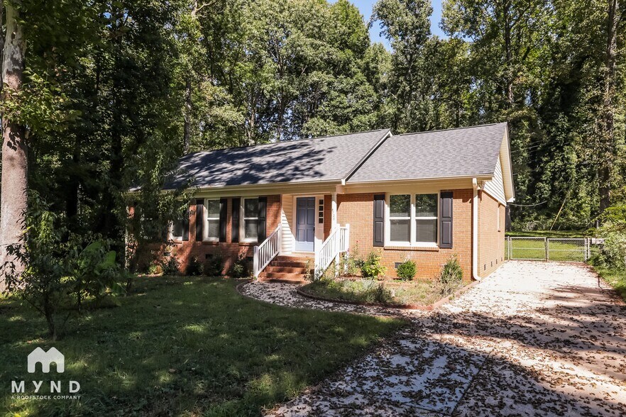 Building Photo - 4726 Dawnwood Dr