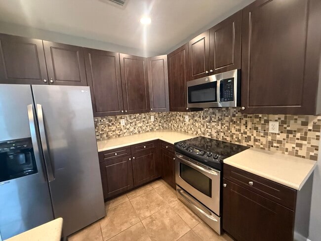 Building Photo - 2851 Prospect Rd