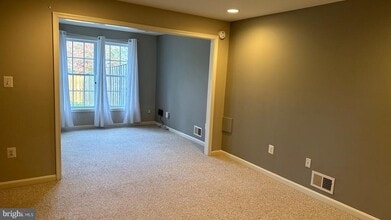 Building Photo - 8890 Montjoy Pl