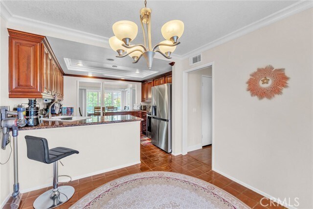Building Photo - 47 Lakeshore