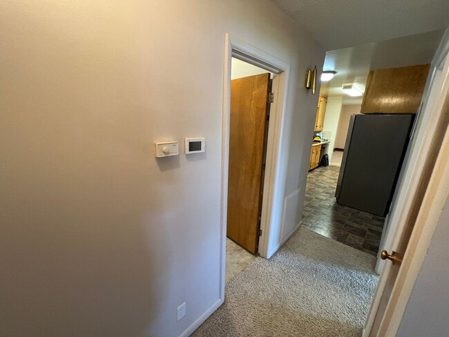 Building Photo - 429 E Pine St