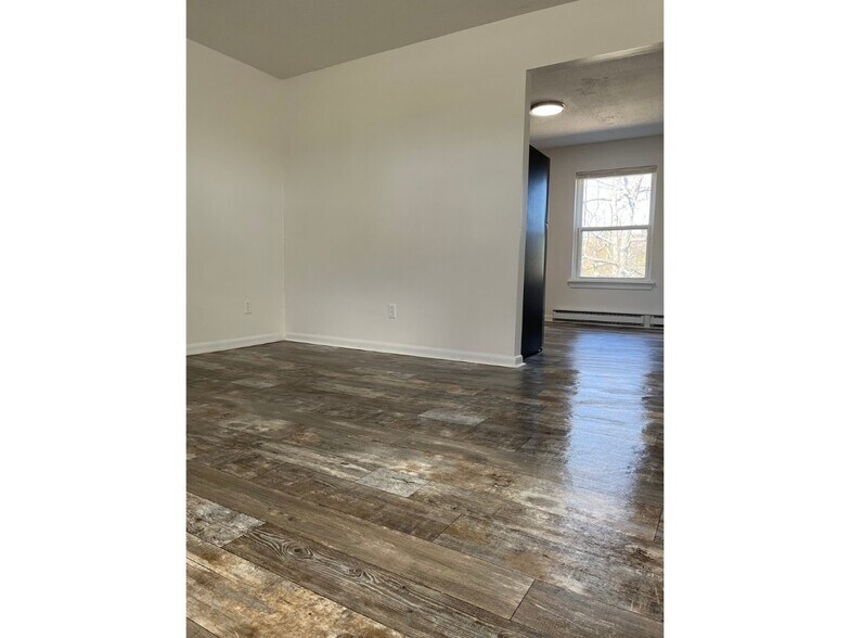 Building Photo - 141 Hendricks Blvd