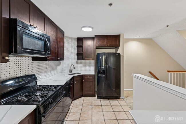 Building Photo - 22 Guisborough Way