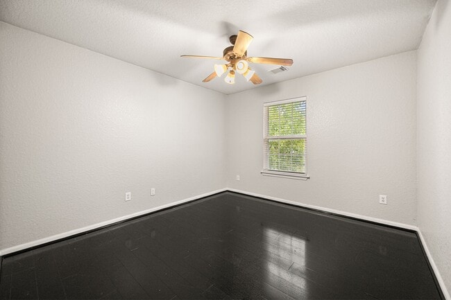 Building Photo - 21018 Oakley Hill Ct