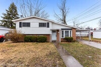 Building Photo - 30450 Avondale St