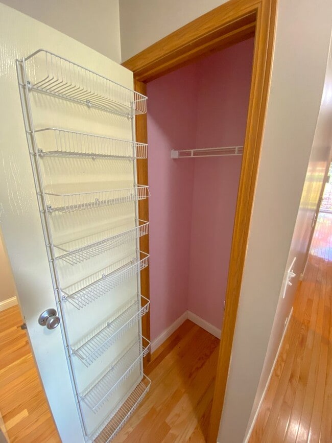 Building Photo - Beautiful Bethel Commons Condo For Rent In Dublin Schools