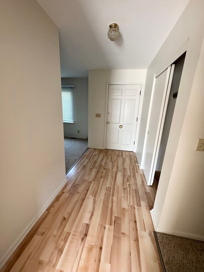 Building Photo - West Lafayette Schools Beautiful Home, Att...