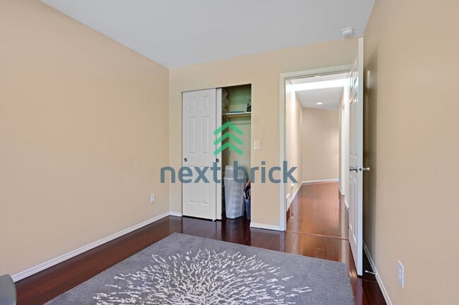 Building Photo - Discover Spacious Comfort: 4-Bedroom Gem with 2.5 Baths