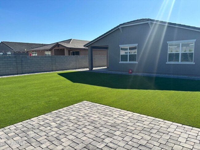 Building Photo - 4820 N 177th Dr