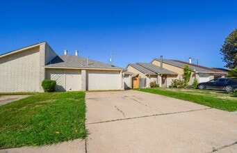 Building Photo - 16518 Monte Carlo Ln