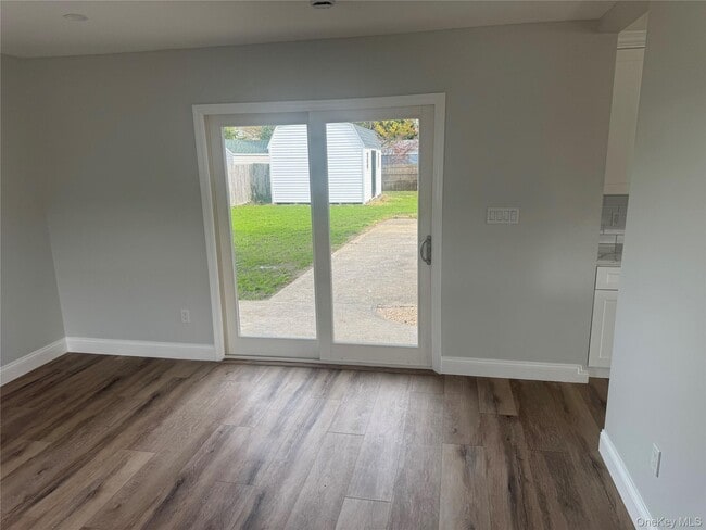 Building Photo - 10 Vermont St