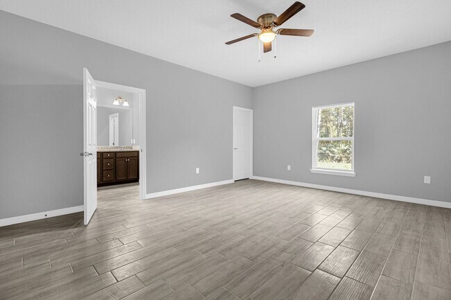 Building Photo - Upgraded & Move-In Ready | 3BR/2BA Home in...