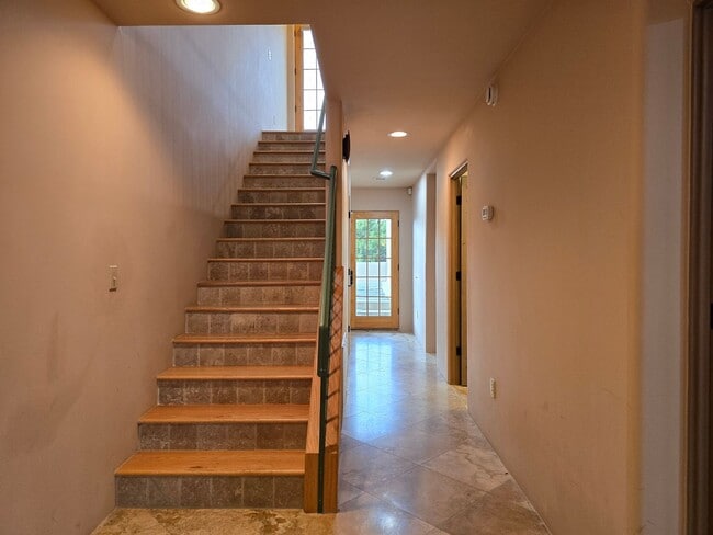 Building Photo - 501 Rio Grande Ave