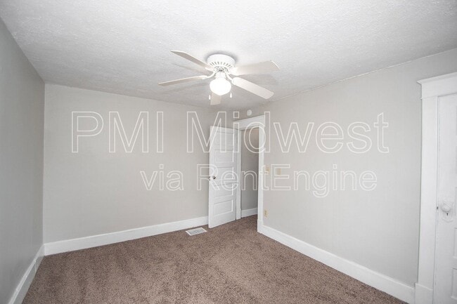Building Photo - 1543 E Ohio St
