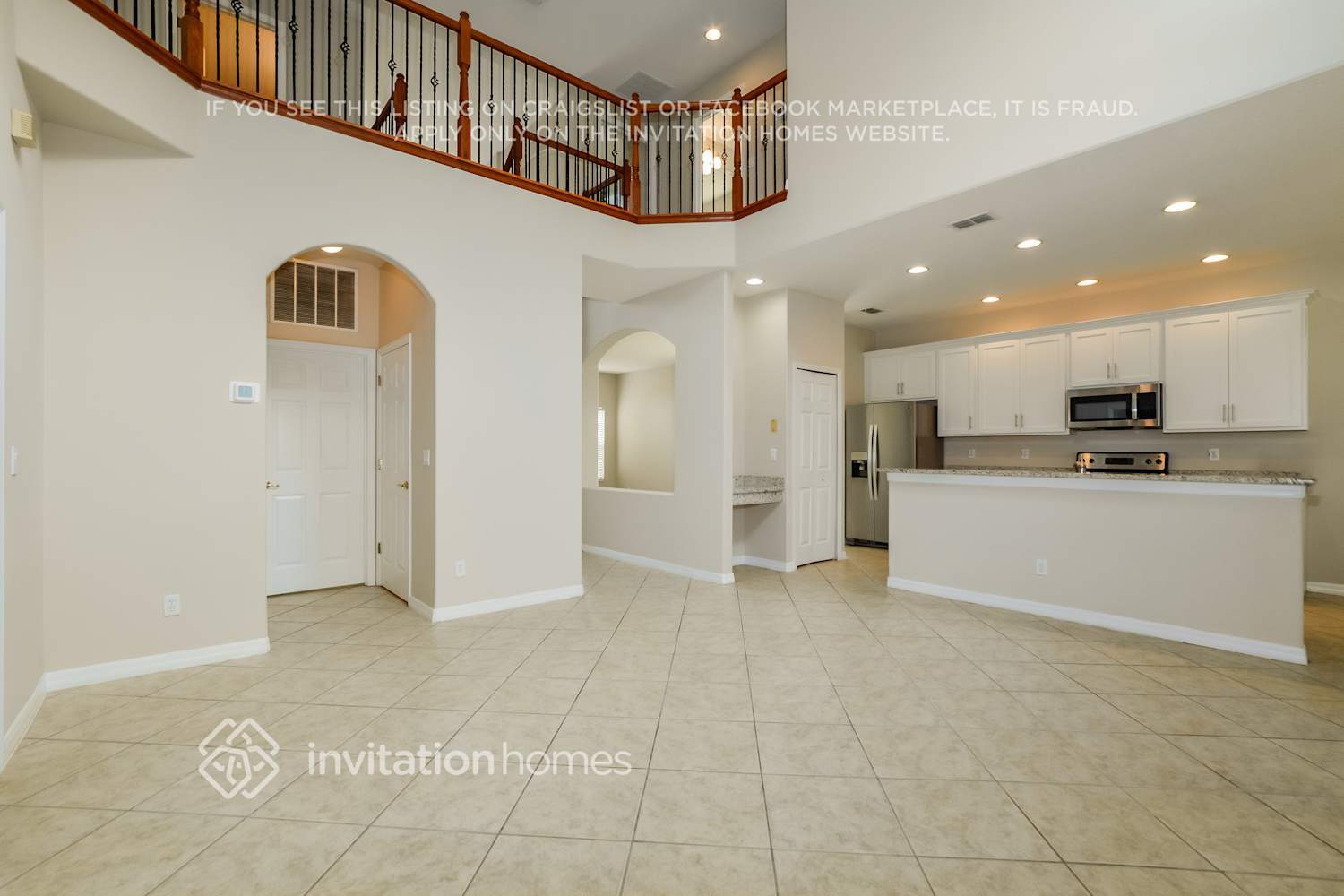Building Photo - 12837 Cloverdale Ln