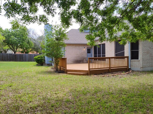 Building Photo - House for lease in Austin.