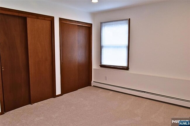 Building Photo - 28 Elmhurst St