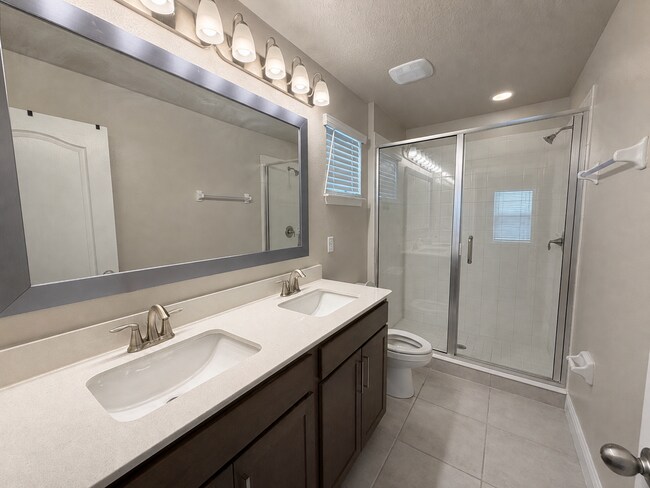 Building Photo - Spacious 5-Bedroom Home at 170 Mitchell's Manor – 4.5 Baths and 2,708 Sq Ft of Comfort in Haines ...