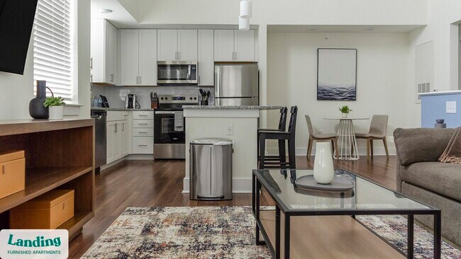 Building Photo - 901 Kelly Green Ln