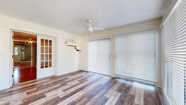 Building Photo - 4502 Blenheim Rd