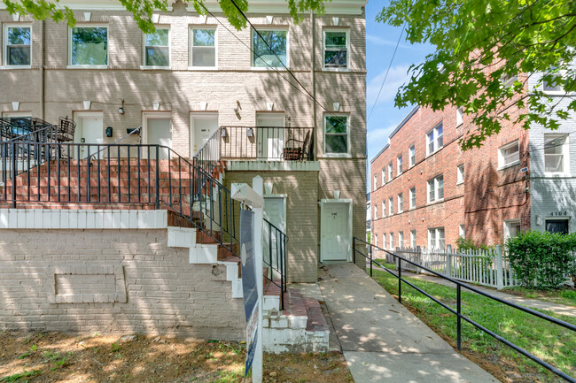 Building Photo - 4102 14th St NW