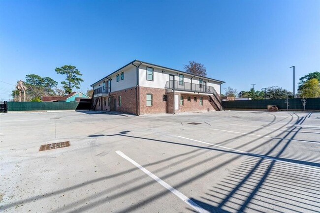 Building Photo - 2906 Berry Rd