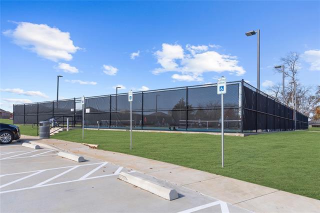 Building Photo - 825 Hidden Eddy Dr