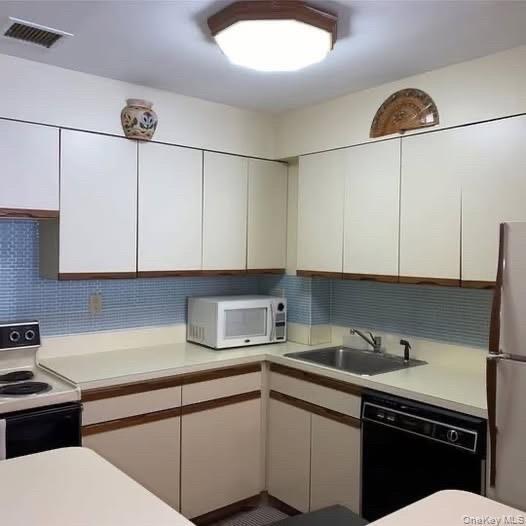 Building Photo - 360 Shore Rd