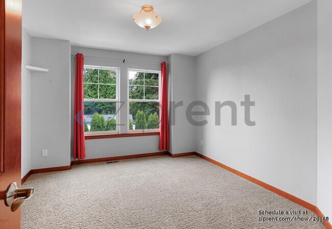 Building Photo - 16225 Simonds Rd NE