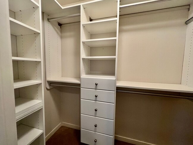 Building Photo - LOVELY GRESHAM TOWNHOME, GREAT LOCATION!