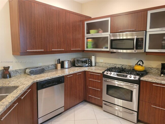 Building Photo - 2901 NW 126th Ave